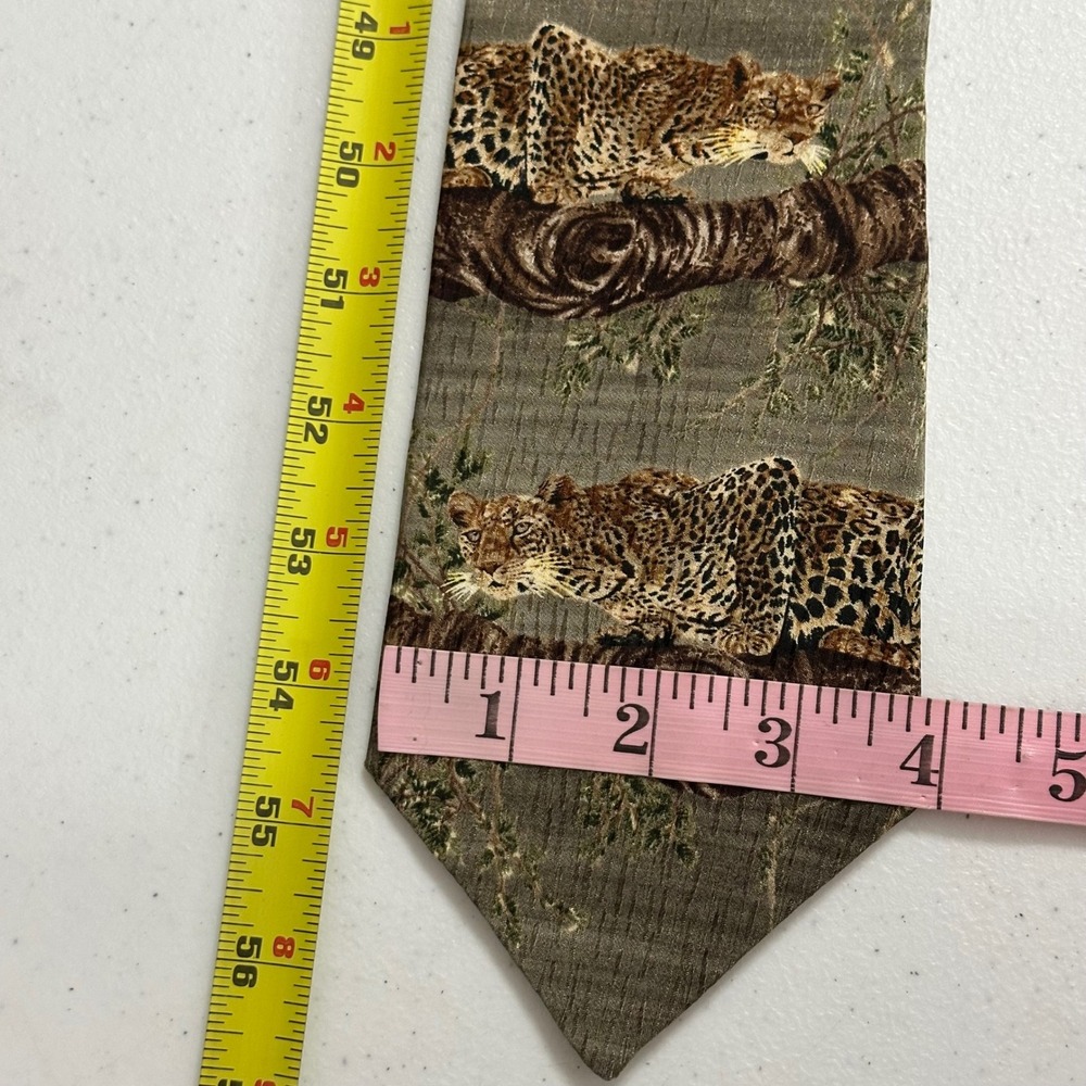 Endangered Species Simon Combes Leopard Silk Tie Vintage 1998 Green OS